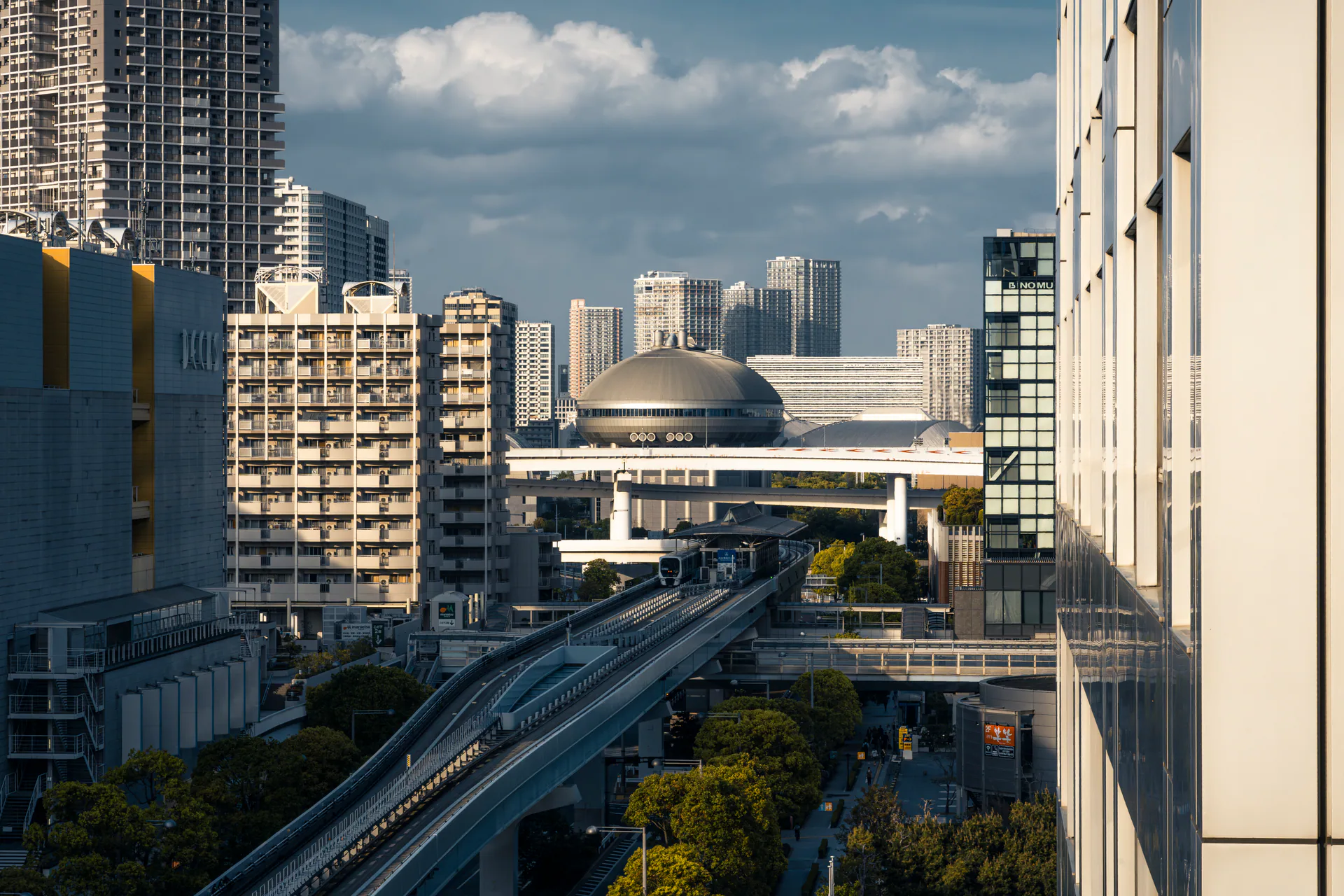 City, C.027